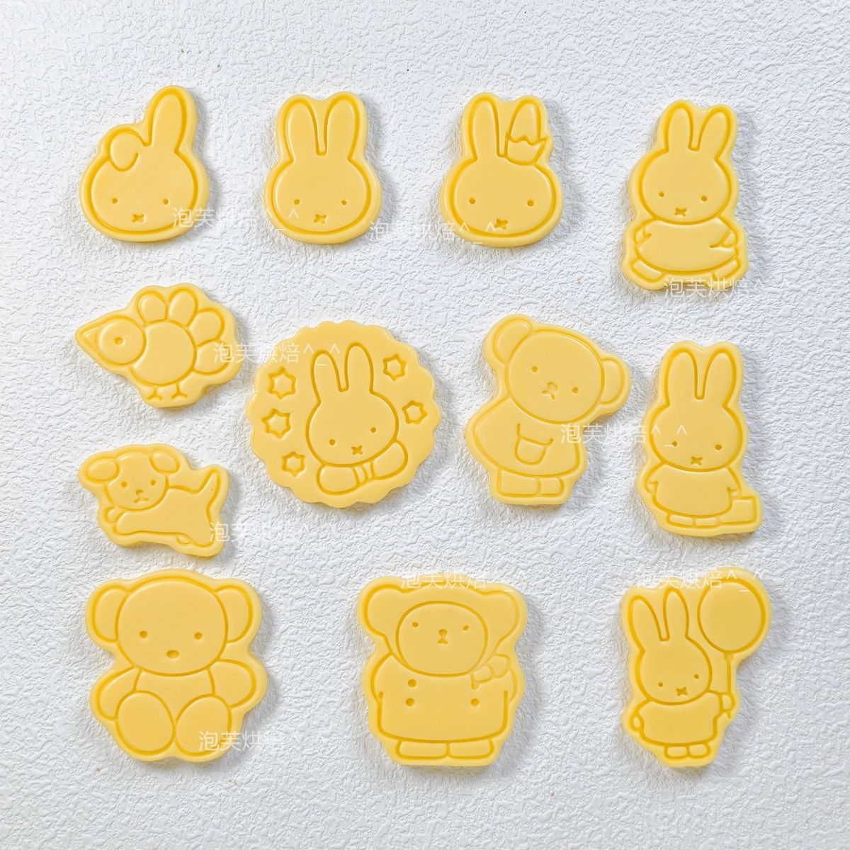 Baking Kitchen Kids - Cetakan Kue Tekan 3D Lucu dengan